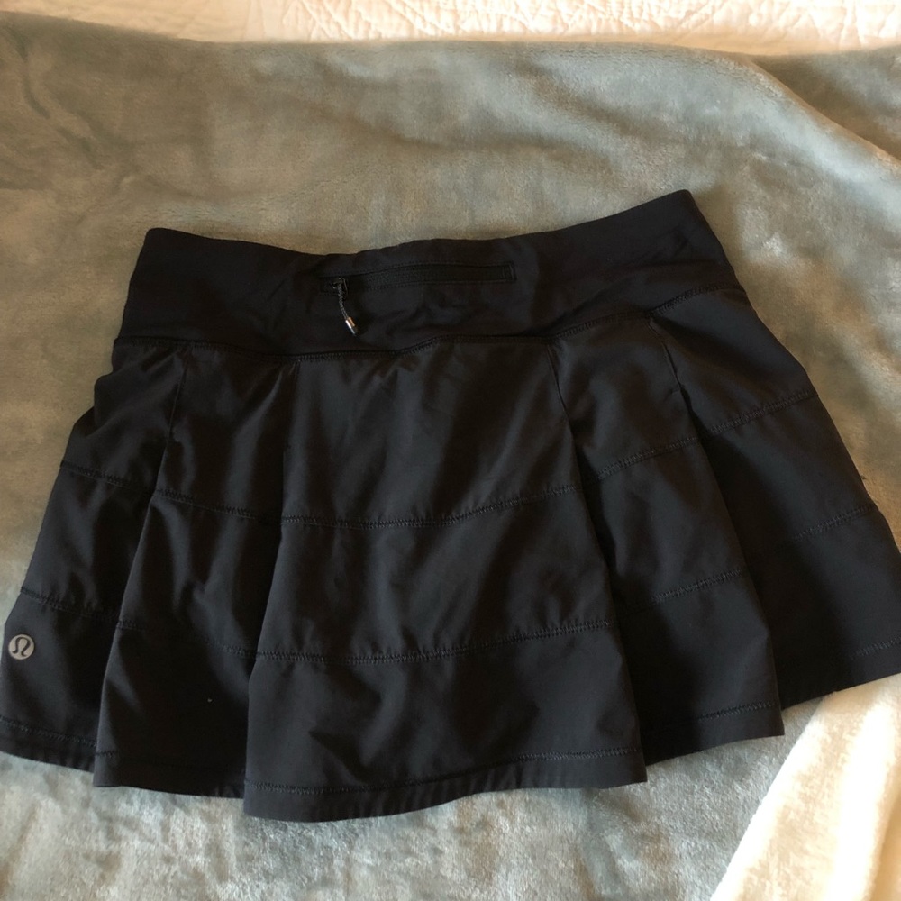 Lululemon pace rival skirt